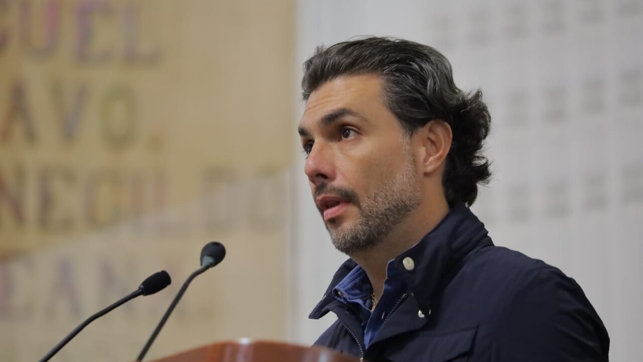 DIPUTADO JESÚS SESMA PIDE ESTABLECER EL 2032 PARA SACAR DE CIRCULACIÓN LOS VEHÍCULOS DE COMBUSTIÓN