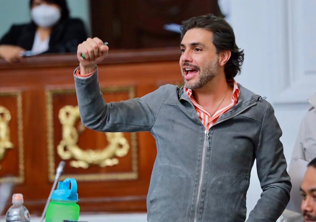 CELEBRA JESÚS SESMA PRIMER JUICIO POR MALTRATO ANIMAL EN MÉXICO
