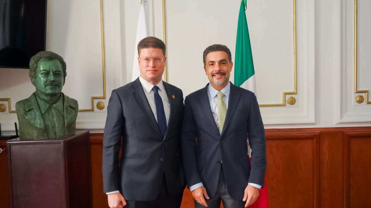 CONDENA PRESIDENTE DEL CONGRESO CAPITALINO, JESÚS SESMA ACTOS DE VIOLENCIA ENTRE MANIFESTANTES Y POLICÍAS DE LA CDMX DURANTE LA MOVILIZACIÓN CONVOCADA POR LA GENERACIÓN Z