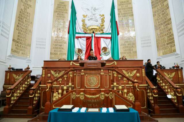 DIP. JESÚS SESMA RECONOCE A POLICÍAS POR SU VALENTÍA Y COMPROMISO EN LA CIUDAD DE MÉXICO