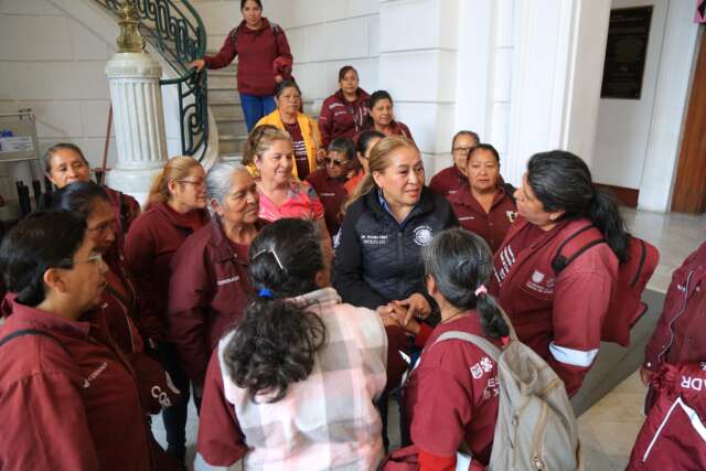 EN EL ABANDONO, LAS MUJERES QUE DEFIENDEN EL MEDIO AMBIENTE