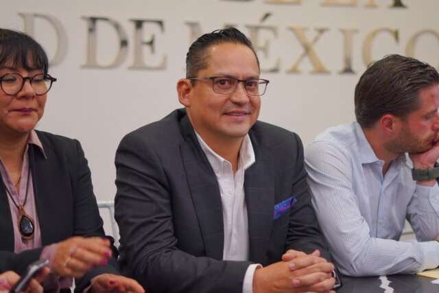 DIP. JAVIER RAMOS FRANCO CONTEMPLA ESTABILIDAD LABORAL PARA 175 MIL TRABAJADORES DEL GOBIERNO CAPITALINO DIP. JAVIER RAMOS FRANCO CONTEMPLA ESTABILIDAD LABORAL PARA 175 MIL TRABAJADORES DEL GOBIERNO CAPITALINO